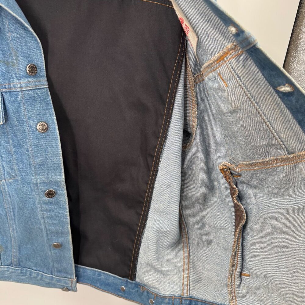 Vintage Denim Jacket W/Leather Back Panel Rock 103 Ronald McDonald House - Picture 8 of 9